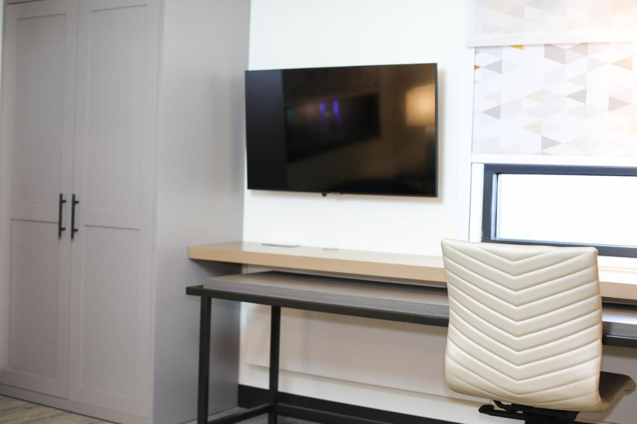 Holiday Inn & Suites St. Cloud By Ihg Saint Cloud Esterno foto